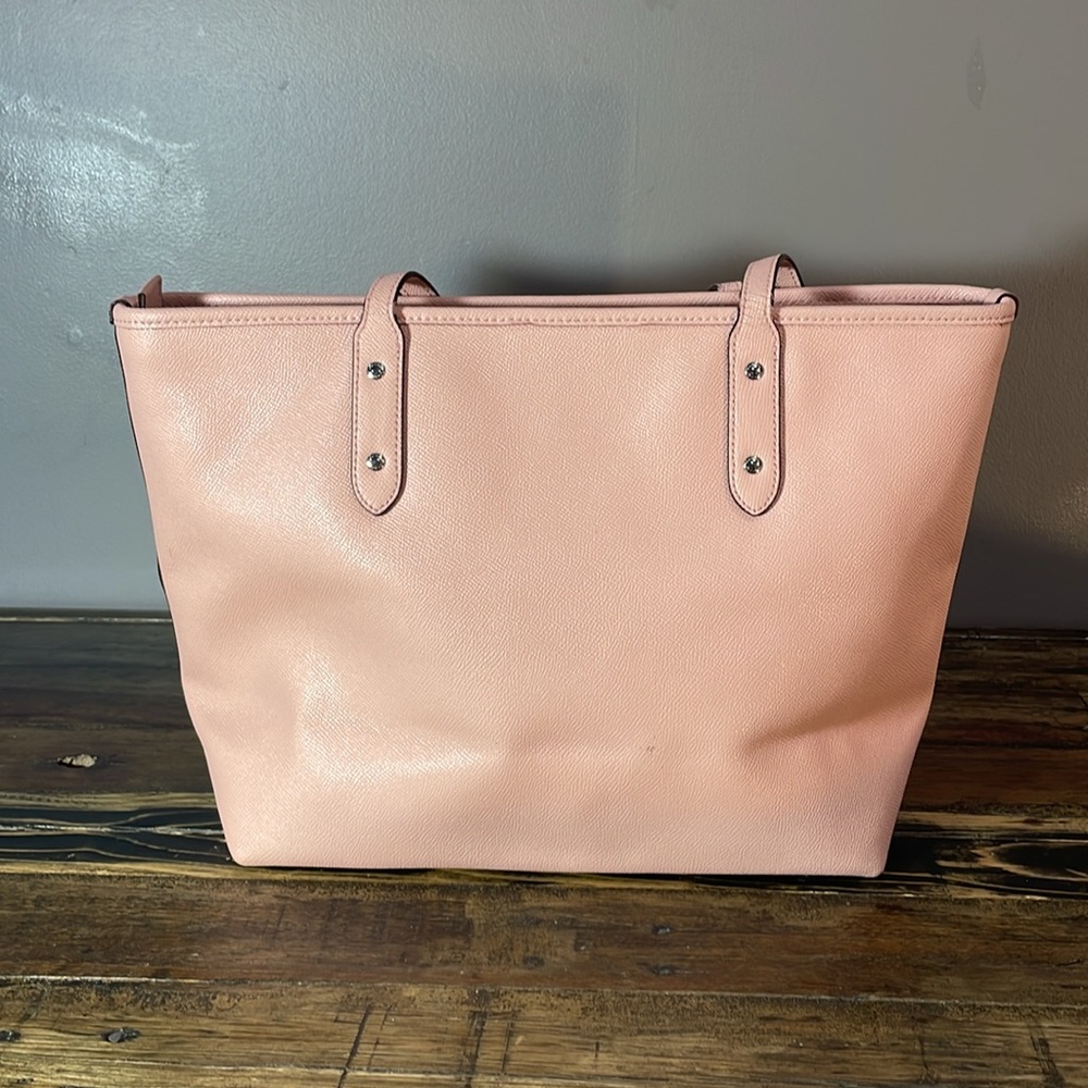 Coach petal pink handbag nice shape some nics along handle as shown - beautiful! - Picture 4 of 17